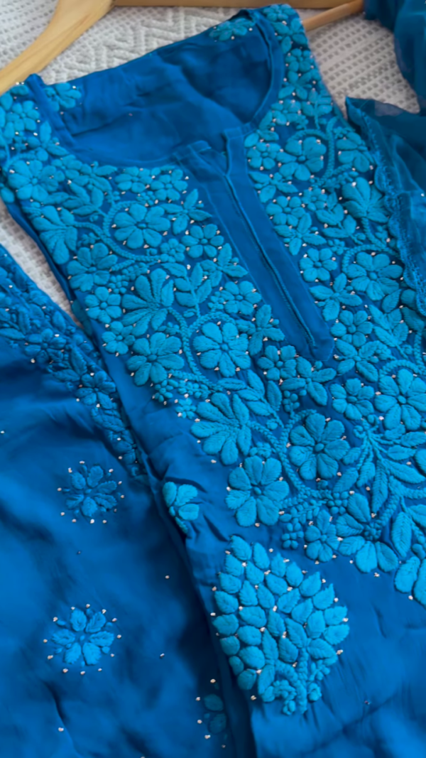 Royal Blue Hand-Embroidered Chikankari Suit – Exquisite Floral Elegance